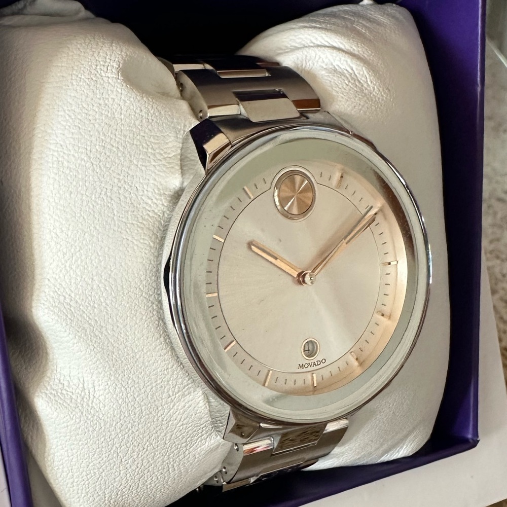 ✨NEW ✨Women’s Movado BOLD Watch